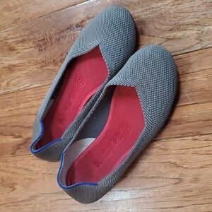 Rothys grey round toe flats